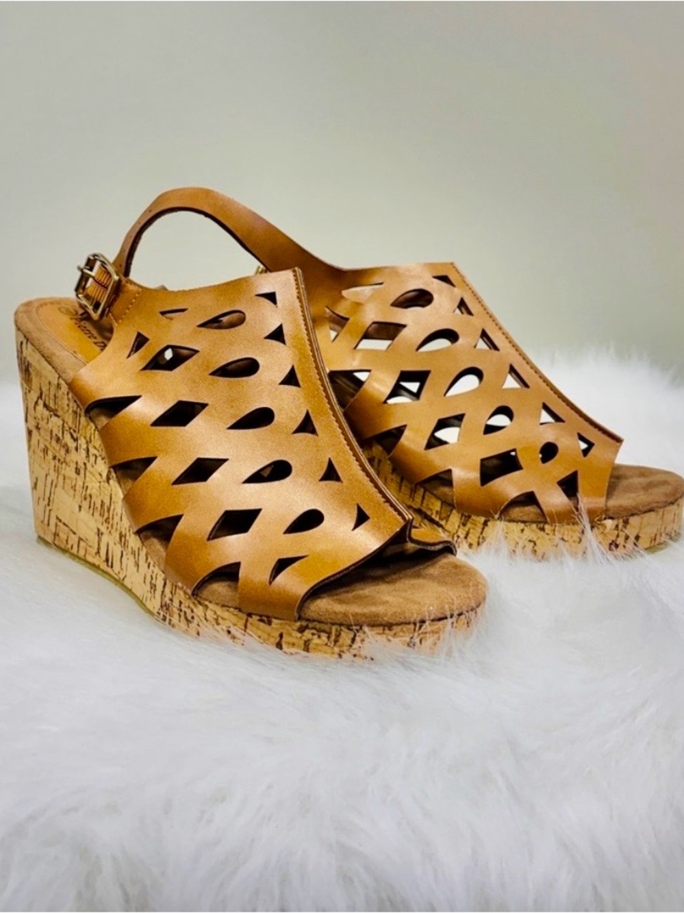 Pierre Dumas Size 8 Tan Laser Cut Cork Wedge Slingback Sandals